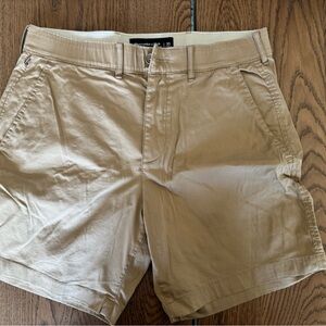 Abercrombie A&F All Day Short 5”